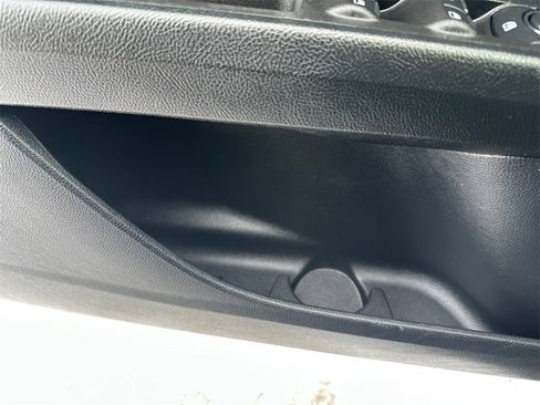 Used 2018 Ford Fusion SE image 30