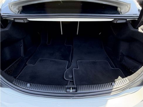 Used 2020 Mercedes-Benz C 300 Sedan image 24