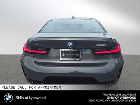 Used 2026 BMW 330i xDrive Sedan w/ M Sport Package AWD/4WD image 4