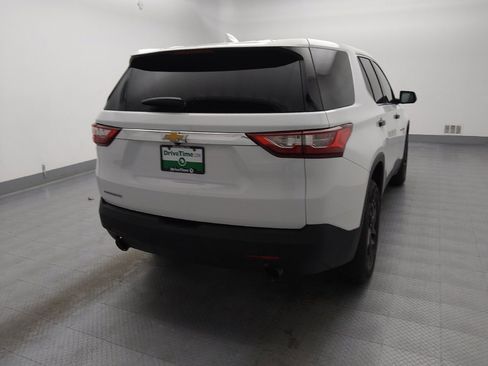 Used 2020 Chevrolet Traverse LS image 7