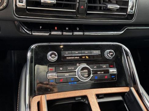 Used 2023 Lincoln Navigator L Black Label image 30