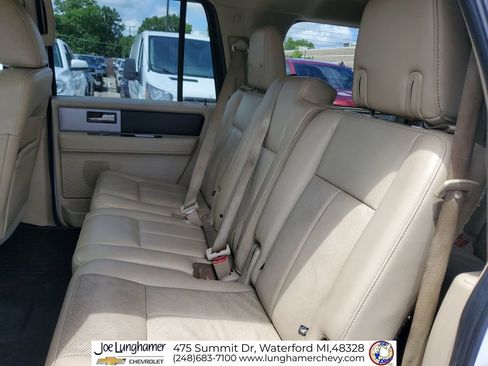 Used 2017 Ford Expedition EL XLT w/ Equipment Group 202A AWD/4WD image 25