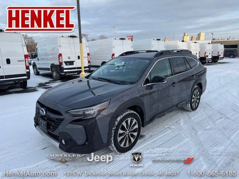 Used 2023 Subaru Outback Limited image 1