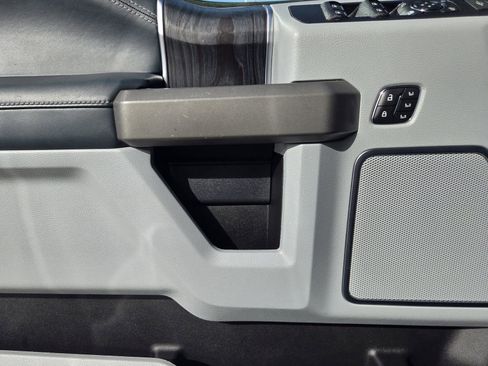 Certified 2022 Ford F450 Limited w/ FX4 Off-Road Package image 25