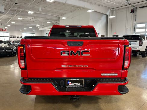 Used 2022 GMC Sierra 1500 Elevation w/ LPO, Elevation Black Package image 6