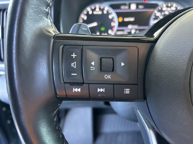 Used 2025 Nissan Pathfinder SL FWD image 21