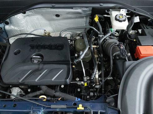 Used 2021 Chevrolet TrailBlazer LT w/ Premium Seating Package AWD/4WD image 29