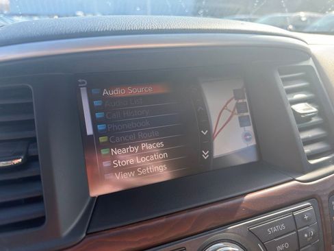 Used 2017 Nissan Pathfinder Platinum w/ Cargo Package image 25