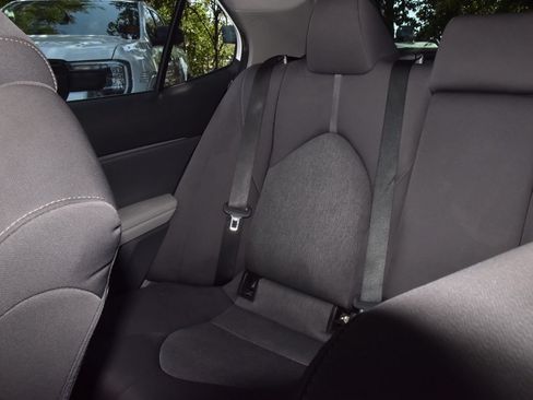 Used 2022 Toyota Camry LE FWD image 18