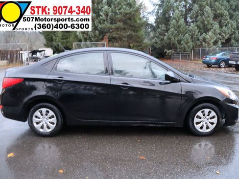 Used 2016 Hyundai Accent SE FWD image 10