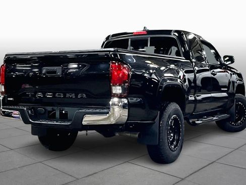 Certified 2022 Toyota Tacoma SR5 image 11