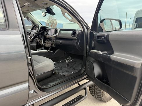 Used 2022 Toyota Tacoma SR5 image 27