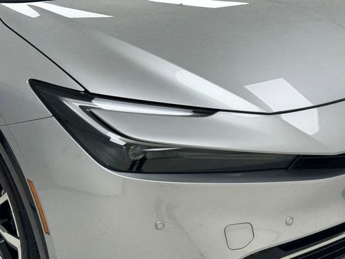 Used 2024 Toyota Prius Prime Premium image 33