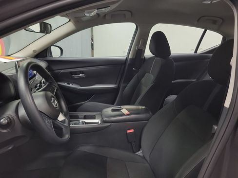 Used 2025 Nissan Sentra SV FWD image 12