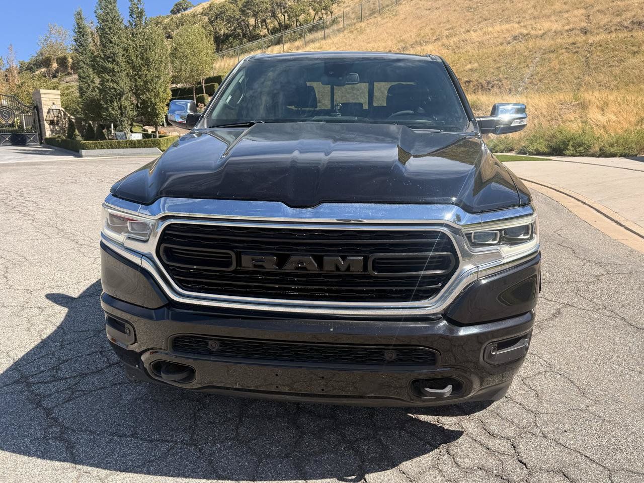 Used 2020 RAM 1500 Limited w/ Body Color Bumper Group RWD image 2