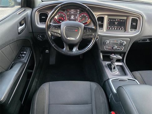 Used 2020 Dodge Charger SXT image 11