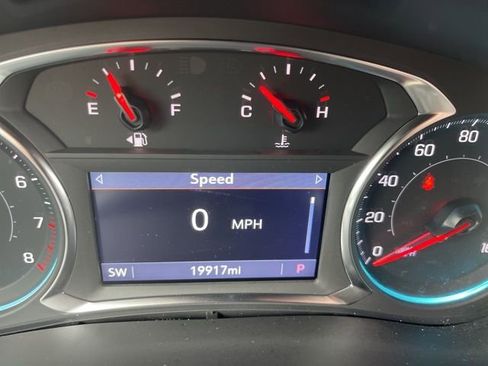 Certified 2023 Chevrolet Traverse LT FWD image 23