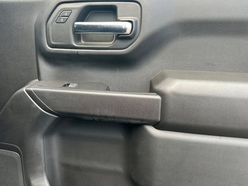 Used 2019 Chevrolet Silverado 1500 Custom Trail Boss w/ Custom Convenience Package image 20