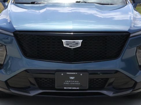 Used 2025 Cadillac XT4 Sport w/ Technology Package image 8