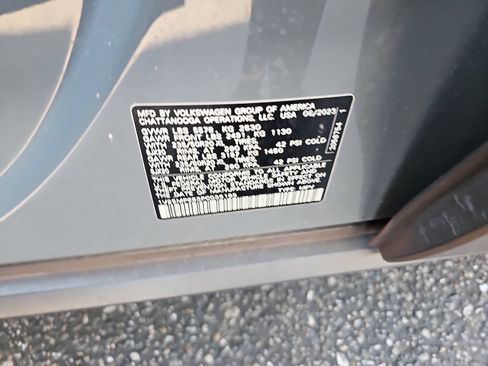 Used 2023 Volkswagen ID.4 S RWD image 9