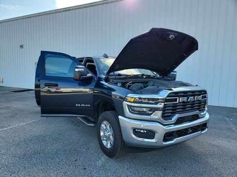 Used 2025 RAM 2500 Big Horn AWD/4WD image 12