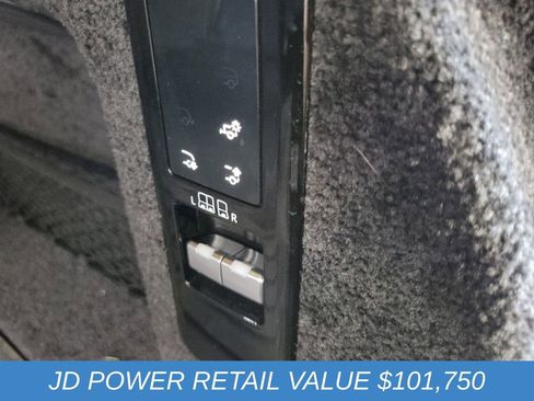 Used 2023 Land Rover Range Rover SE image 30