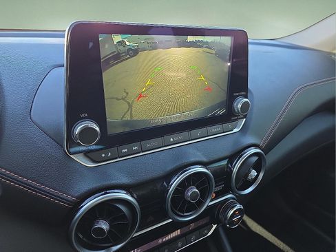 Used 2021 Nissan Sentra SR w/ Lighting Package image 17