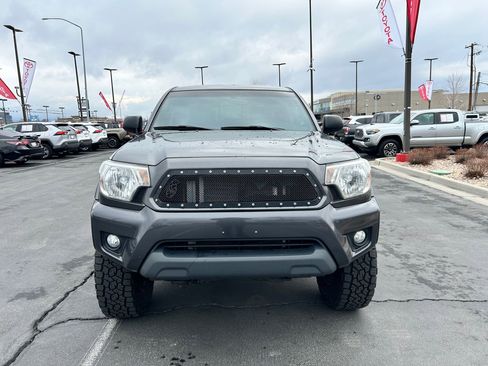 Used 2013 Toyota Tacoma 4x4 Double Cab w/ TRD Off-Road Pkg image 8