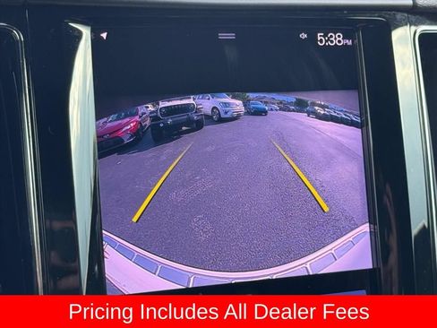 Used 2021 Volvo XC60 T5 Momentum w/ Protection Package Premier FWD image 25