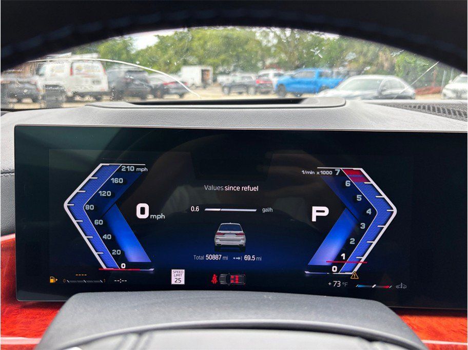 Used 2023 BMW ALPINA XB7 AWD/4WD image 26