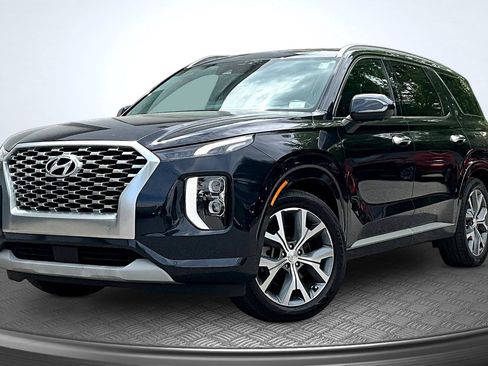 Used 2021 Hyundai Palisade Limited FWD image 1
