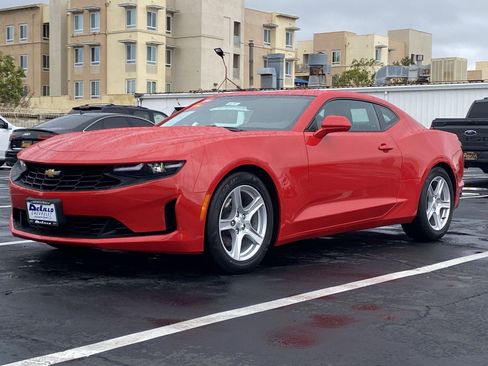 Used 2023 Chevrolet Camaro LT image 2
