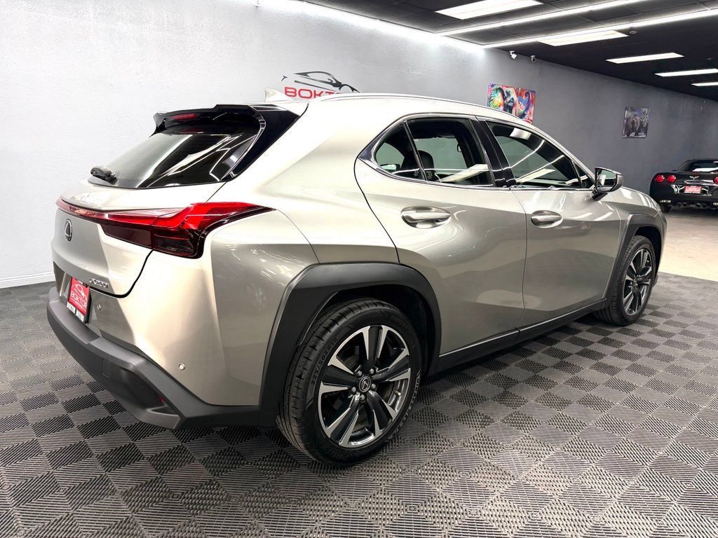 Used 2021 Lexus UX 200 w/ Accessory Package (Z1) FWD image 15