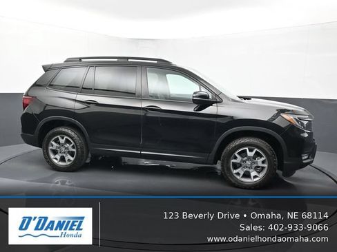 Used 2023 Honda Passport TrailSport image 7