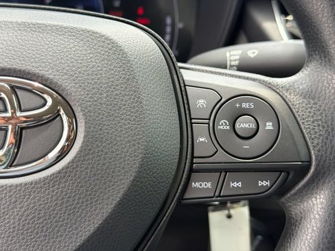 Used 2026 Toyota Corolla LE FWD image 30