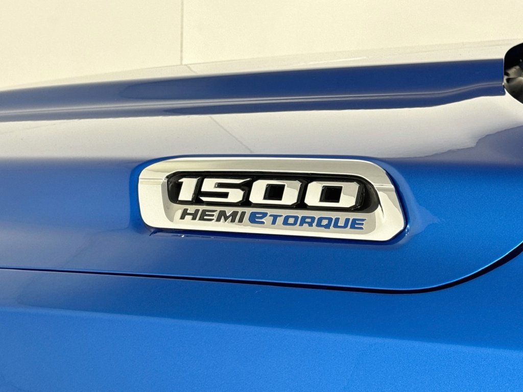 Used 2021 RAM 1500 Big Horn RWD image 9