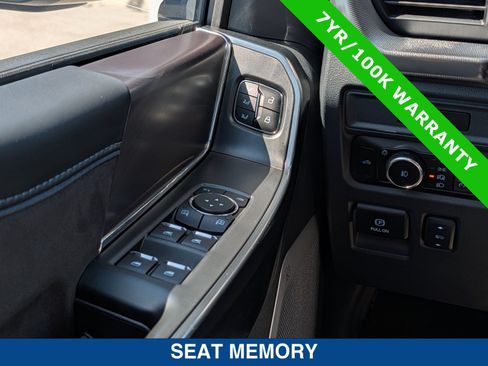 Certified 2025 Ford F150 Platinum w/ Equipment Group 702A High AWD/4WD image 29