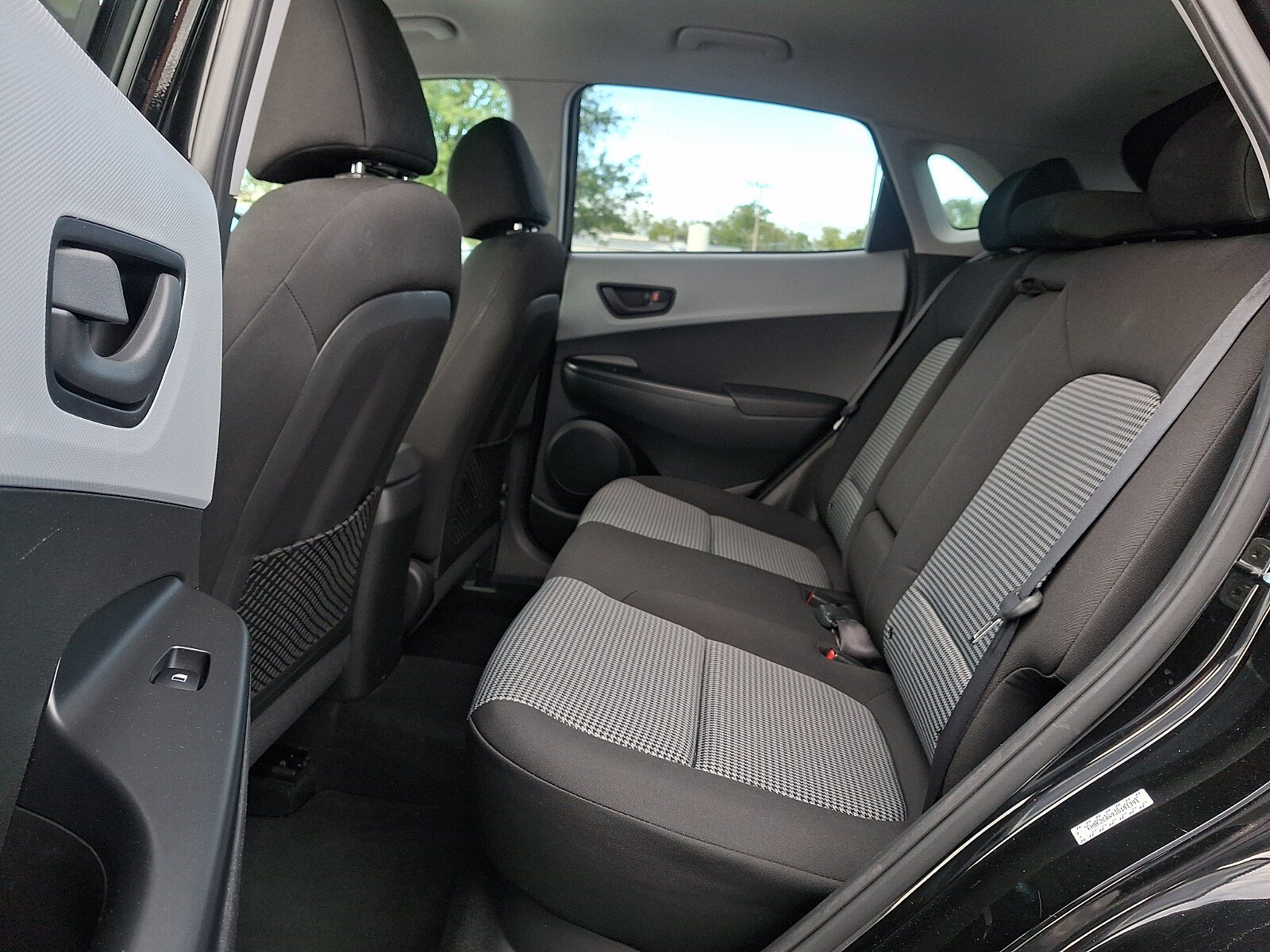 Used 2018 Hyundai Kona SEL AWD/4WD image 11