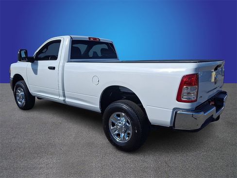 Used 2024 RAM 2500 Tradesman w/ Chrome Appearance Group image 6