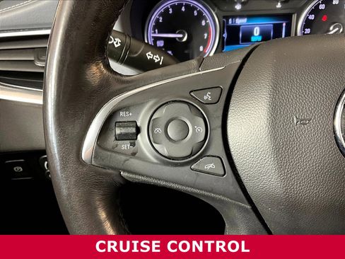 Used 2019 Buick Enclave Essence FWD image 10