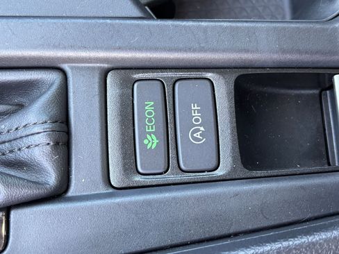 Used 2023 Honda Accord LX image 31