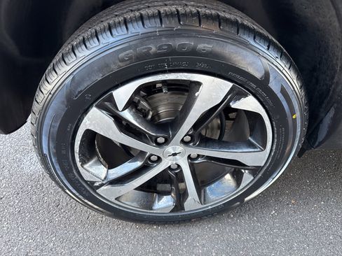 Used 2024 Chevrolet Trax RS w/ Driver Confidence Package image 13