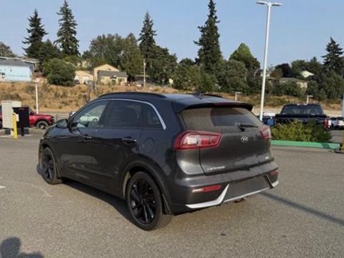 Used 2018 Kia Niro EX w/ EX Touring Graphite Edition FWD image 2