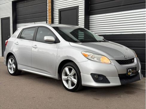 Used 2010 Toyota Matrix S FWD image 12