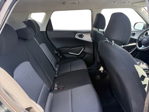Used 2024 Kia Soul LX w/ Option Group 015 image 18