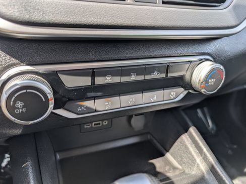 Used 2022 Nissan Altima 2.5 SV AWD/4WD image 20