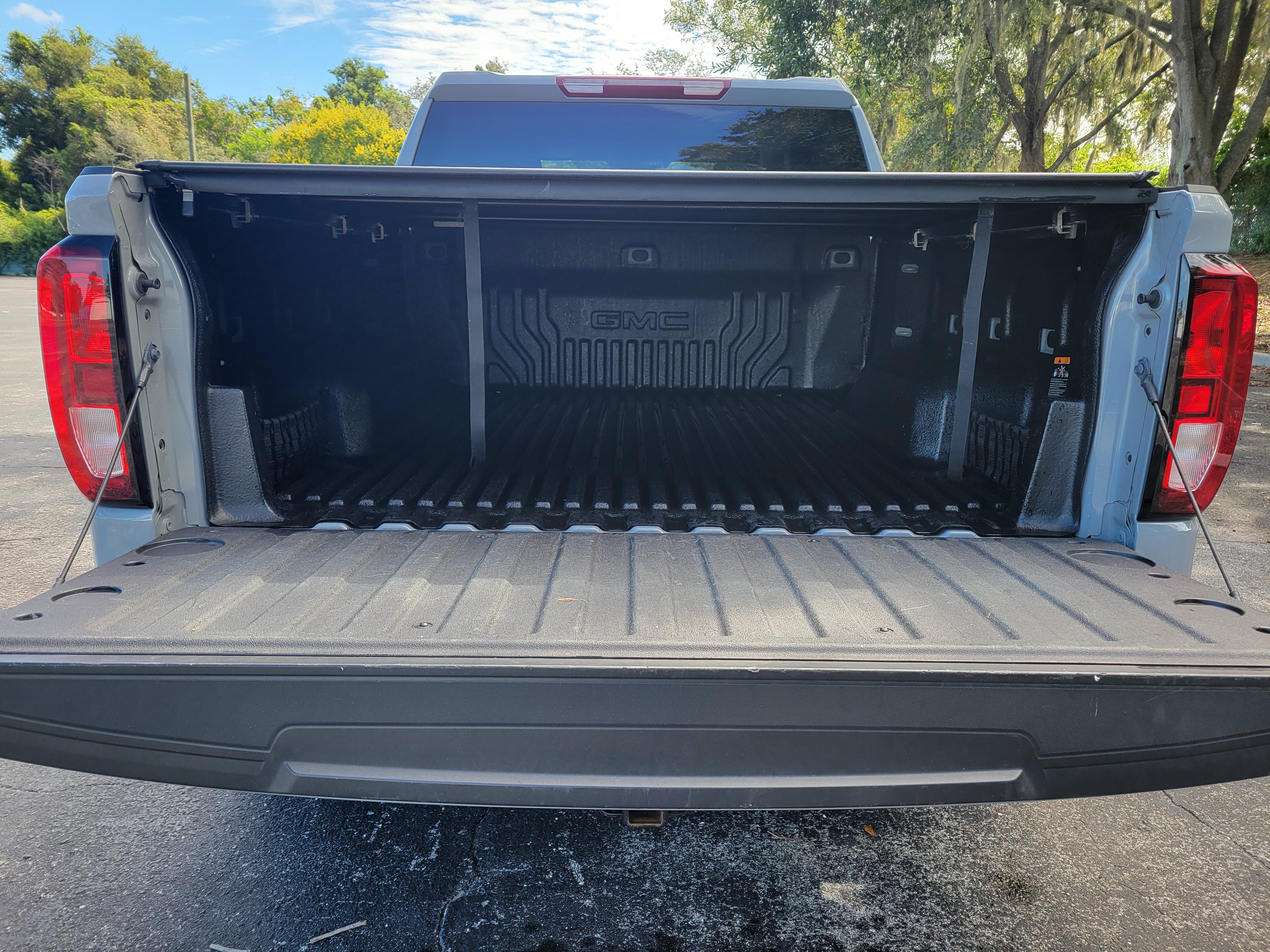 Certified 2024 GMC Sierra 1500 Elevation w/ LPO, Elevation Black Package AWD/4WD image 9
