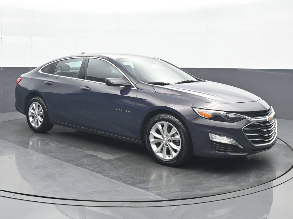 Used 2025 Chevrolet Malibu LT FWD image 9
