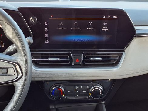 Used 2024 Chevrolet TrailBlazer LT image 15