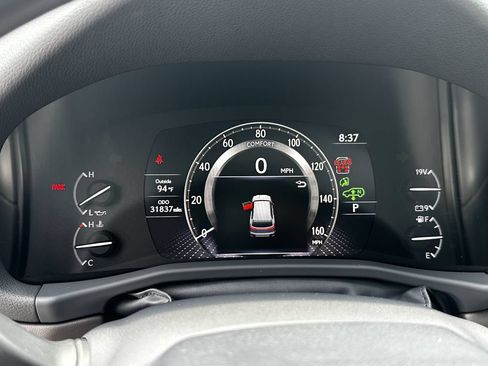Used 2024 Lexus LX 600 4WD w/ Appearance Package image 31